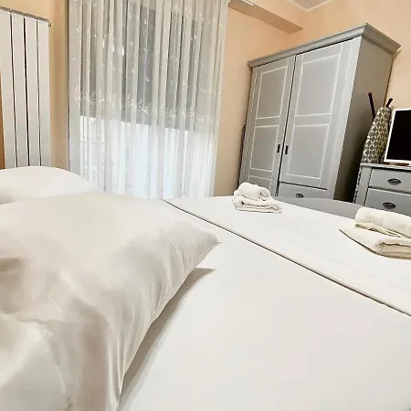 Seaside Harmony D14 - 13 *